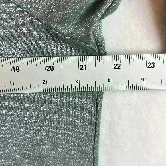 Banana Republic Top / Signature Tee Women’s XL Metallic Gray - Picture 7 of 7